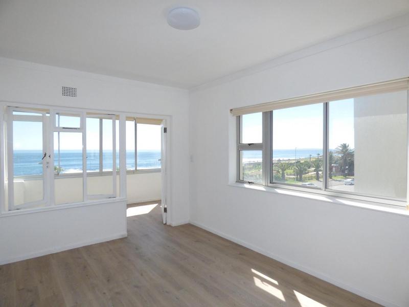1 Bedroom Property for Sale in Mouille Point Western Cape